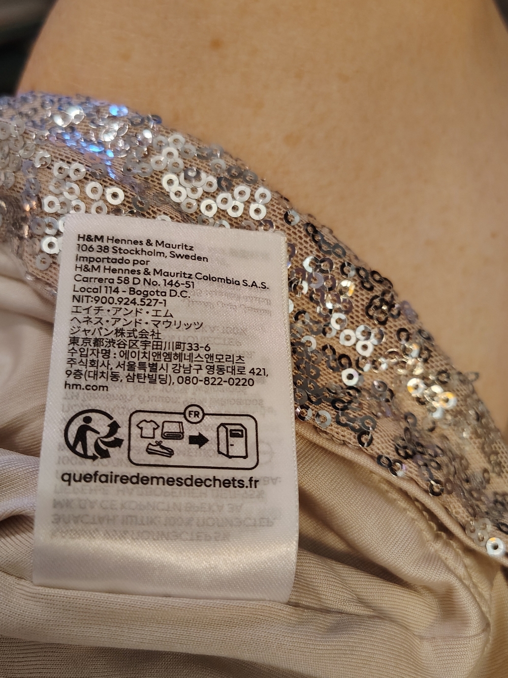 H&M Gold Sequin Short Sleeve Crop Top - Picture 5 of 5